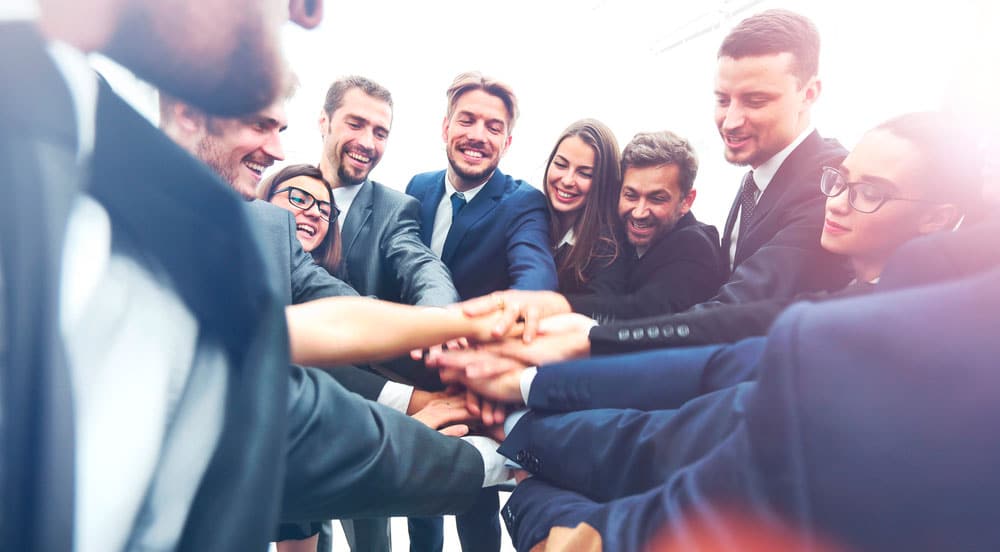 reunião-de-extrovertidos-felizes