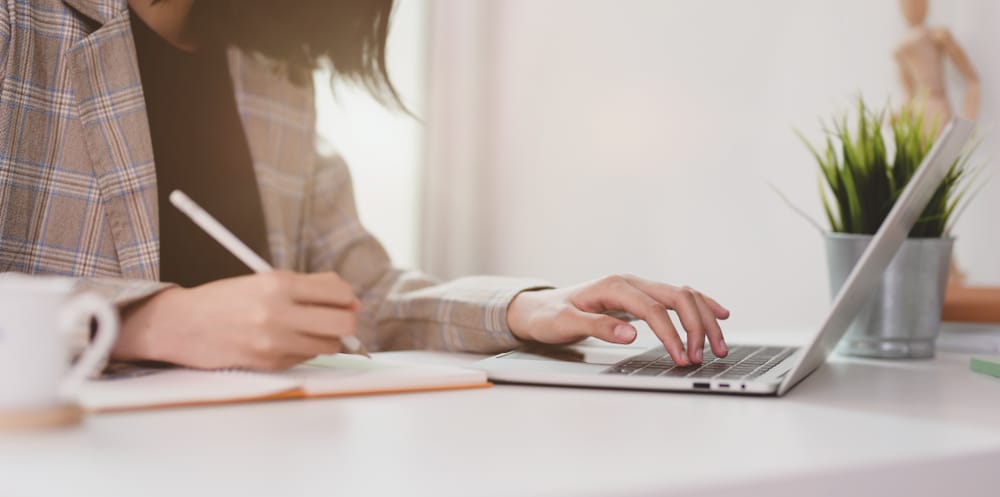 Como se dar bem em uma entrevista online